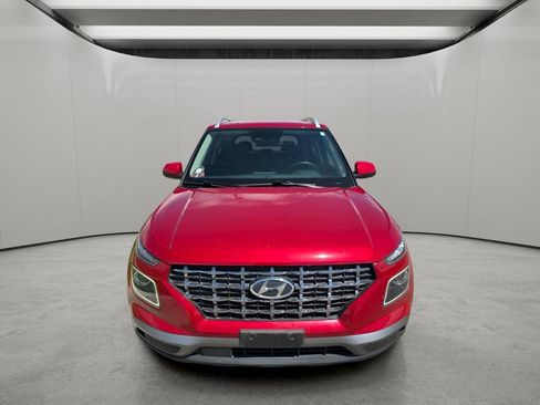 Used 2023 Hyundai Venue Limited FWD image 8