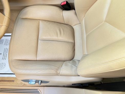 Used 2012 Porsche Cayenne image 14