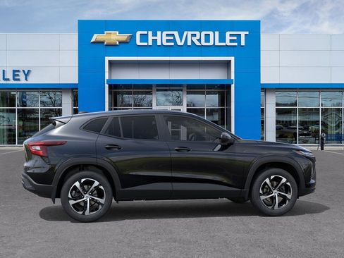 New 2026 Chevrolet Trax RS w/ Driver Confidence Package image 5