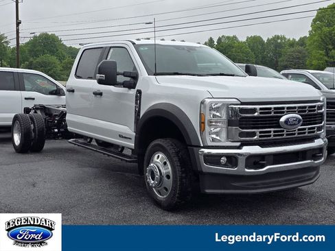 New 2026 Ford F450 4x4 Crew Cab Super Duty image 2