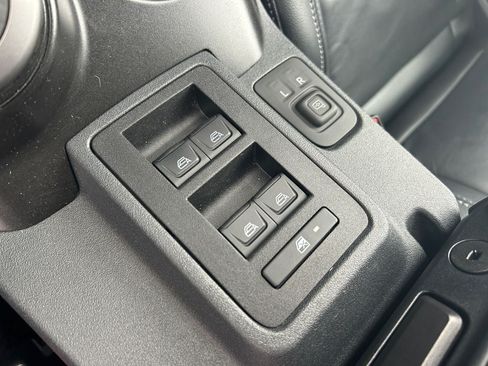 Used 2021 Ford Bronco First Edition AWD/4WD image 20