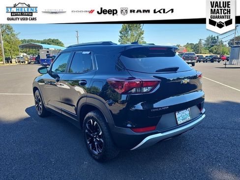 Used 2023 Chevrolet TrailBlazer LT FWD image 4