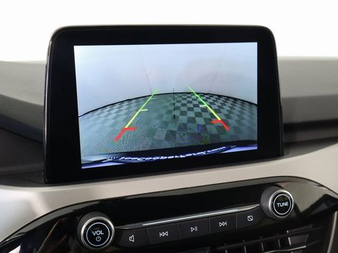 Used 2021 Ford Escape SE image 6