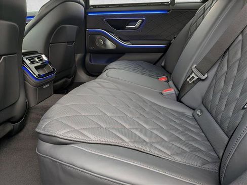 New 2026 Mercedes-Benz S 580 4MATIC Sedan image 16
