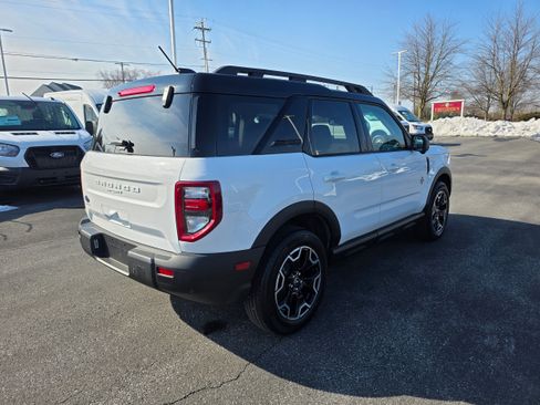 Certified 2025 Ford Bronco Sport Outer Banks w/ Outer Banks Tech Package+ image 5