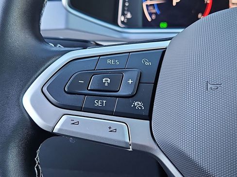 Certified 2025 Volkswagen Taos SEL image 24