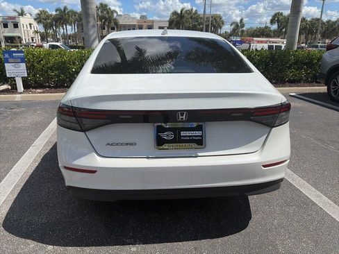 Used 2023 Honda Accord EX image 4