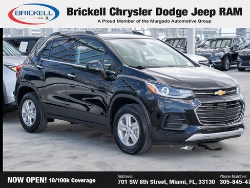 Used 2020 Chevrolet Trax LT w/ LT Convenience Package image 3