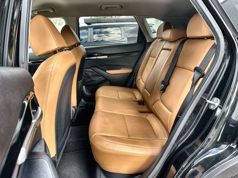 Used 2024 Kia Seltos EX FWD image 4