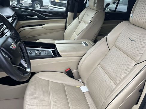 Used 2021 Cadillac Escalade Premium Luxury w/ Driver Assist Tech Package image 9