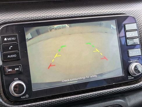 Used 2022 Nissan Kicks SV image 18