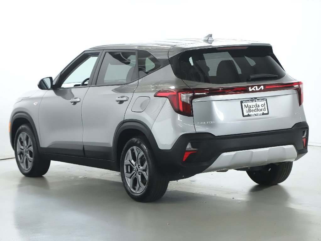 Used 2024 Kia Seltos LX AWD/4WD image 40
