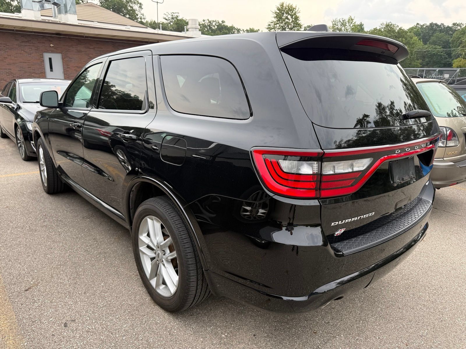 Used 2025 Dodge Durango GT AWD/4WD image 4