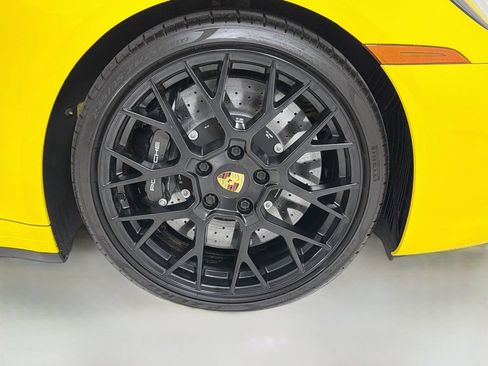 Certified 2023 Porsche 911 Carrera GTS RWD image 33