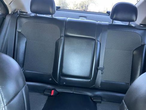 Used 2016 Chevrolet Malibu LT image 24