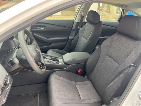 New 2025 Honda Accord SE image 10