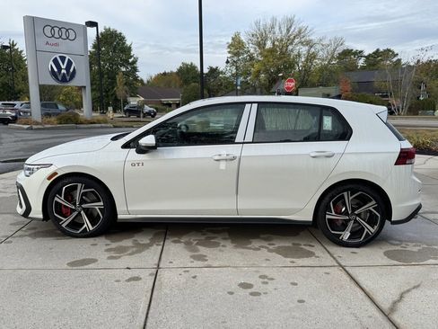 New 2025 Volkswagen GTI SE image 16