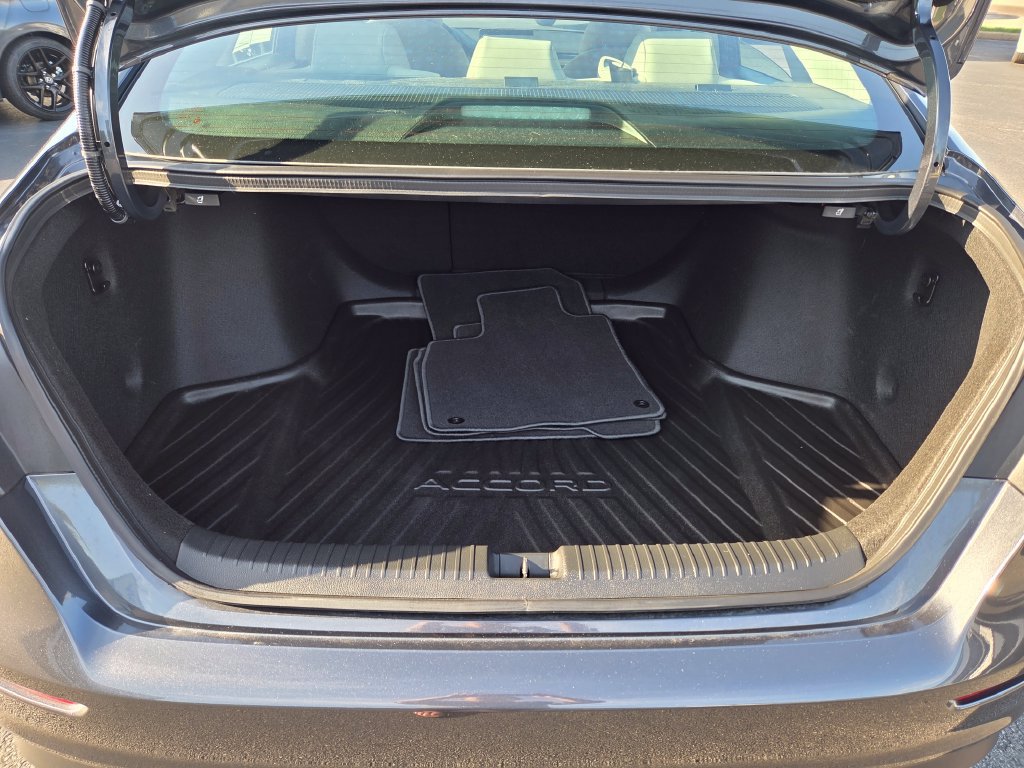 Certified 2025 Honda Accord SE image 10