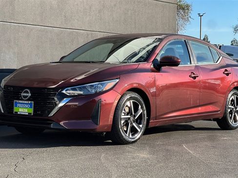 Used 2025 Nissan Sentra SV image 10