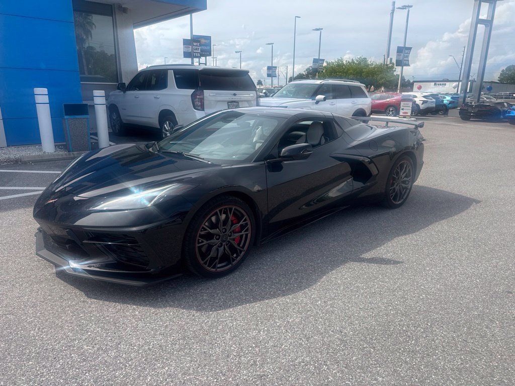 Used 2025 Chevrolet Corvette Stingray Preferred Conv w/ Z51 Performance Package RWD image 1