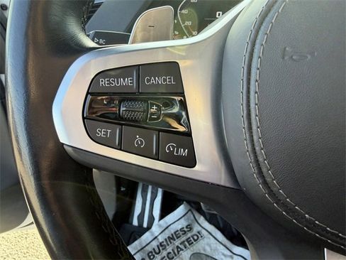 Used 2022 BMW X7 M50i w/ Cold Weather Package image 28