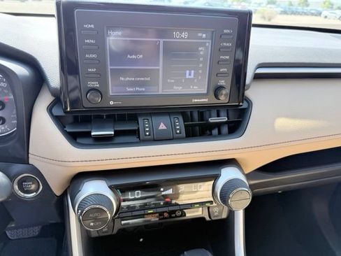 Used 2022 Toyota RAV4 XLE Premium AWD/4WD image 12