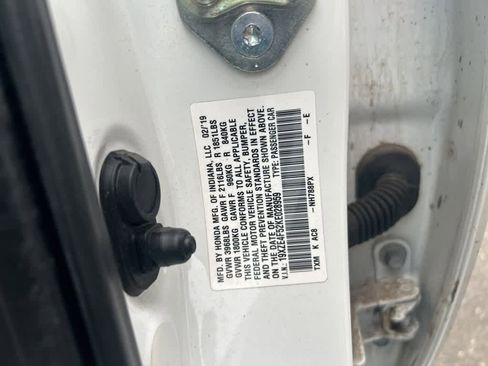 Used 2019 Honda Insight EX image 17