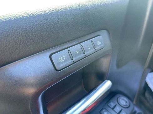 Used 2018 Chevrolet Silverado 1500 LTZ image 22