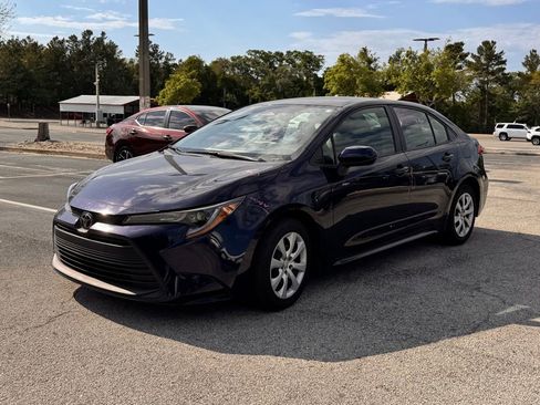 Used 2024 Toyota Corolla LE FWD image 3