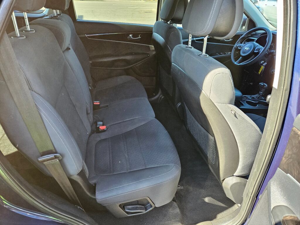Used 2016 Kia Sorento FWD image 13