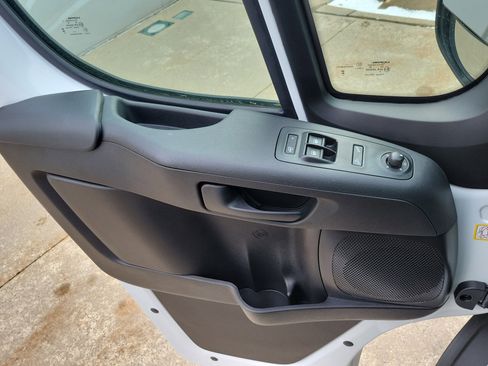Used 2025 RAM ProMaster 2500 w/ Safety Group image 7