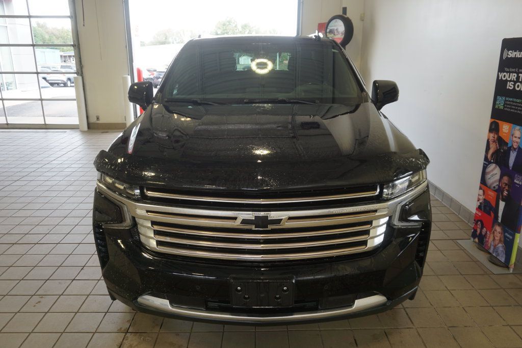 Used 2021 Chevrolet Tahoe High Country w/ Premium Package AWD/4WD image 16