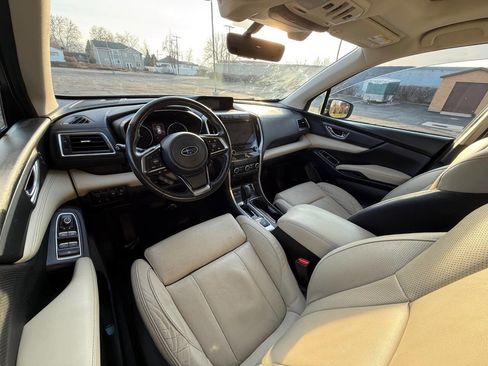 Used 2019 Subaru Ascent Limited w/ Popular Package #3 image 9