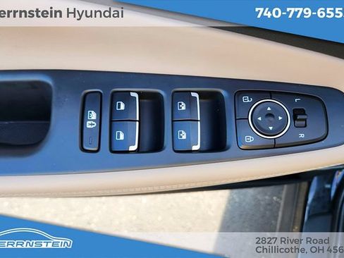 Used 2023 Hyundai Santa Fe SEL w/ Premium Package AWD/4WD image 14