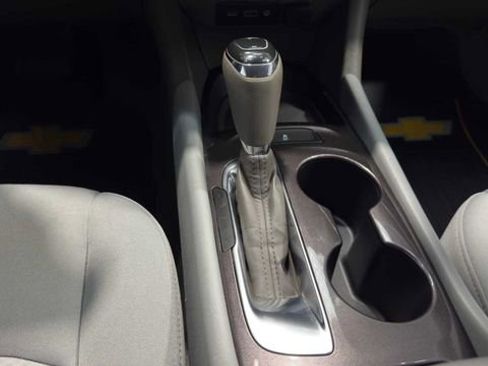 Used 2019 Chevrolet Malibu LS image 17