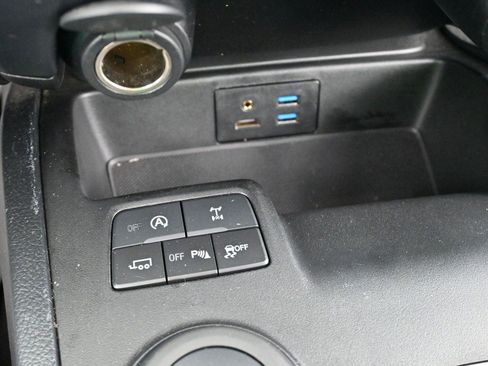 Used 2020 Ford Ranger Lariat w/ Equipment Group 501A Mid image 24