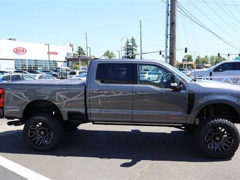 Used 2025 Ford F350 Platinum w/ Tremor Off-Road Package AWD/4WD image 7