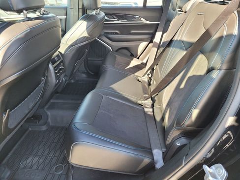 Used 2023 Jeep Grand Cherokee Trailhawk w/ Advanced Protech Group II image 8