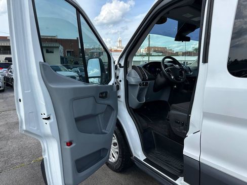 Used 2015 Ford Transit 150 XLT RWD image 13