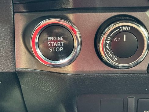 Used 2021 Toyota Tacoma TRD Sport w/ Technology Package RWD image 18