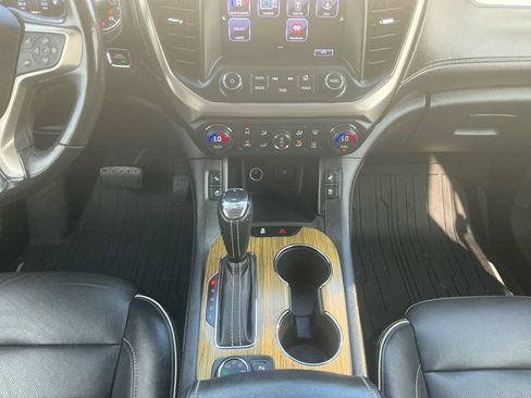 Used 2019 GMC Acadia Denali w/ Technology Package AWD/4WD image 20