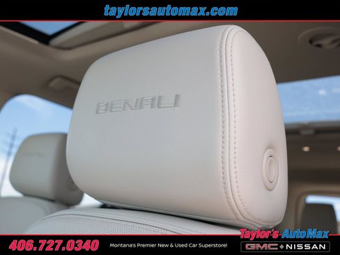 Used 2023 GMC Acadia Denali w/ Denali Ultimate Package AWD/4WD image 40