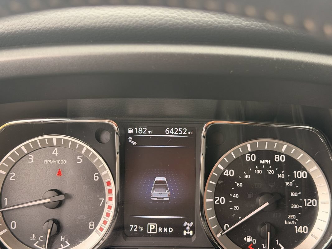 Used 2018 Nissan Titan PRO-4X w/ Pro-4x Convenience Package AWD/4WD image 19