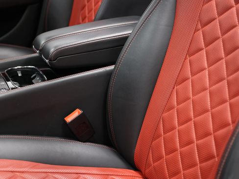 Used 2018 Bentley Flying Spur S V8 w/ Black Edition AWD/4WD image 21
