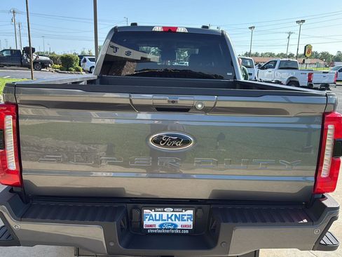 New 2025 Ford F250 Lariat w/ Black Appearance Package image 8