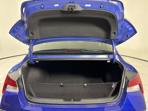 Used 2025 Hyundai Elantra Hybrid FWD image 23