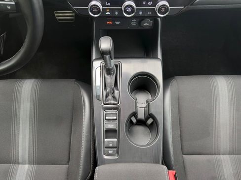 Used 2023 Honda Civic Sport image 11