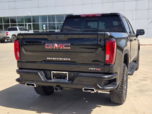 Certified 2024 GMC Sierra 1500 AT4 w/ Technology Package AWD/4WD image 7