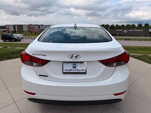 Used 2015 Hyundai Elantra SE FWD image 8