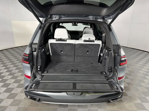 Certified 2025 BMW X7 xDrive40i w/ Executive Package image 29
